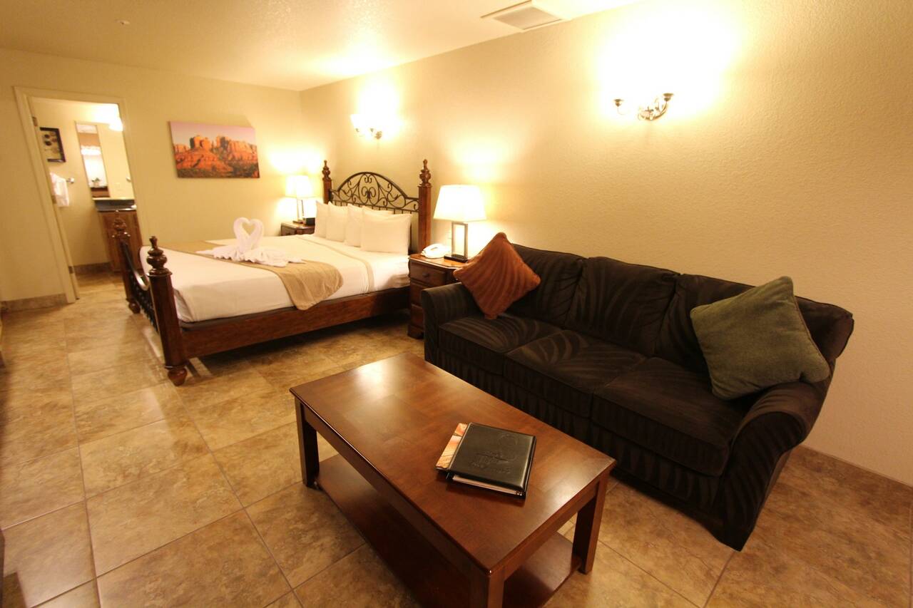Sedona, Arizona Springs Resort -Studio Suite- Sleeps 4 -1 Sofa bed and 1 King bed 1 Bathroom